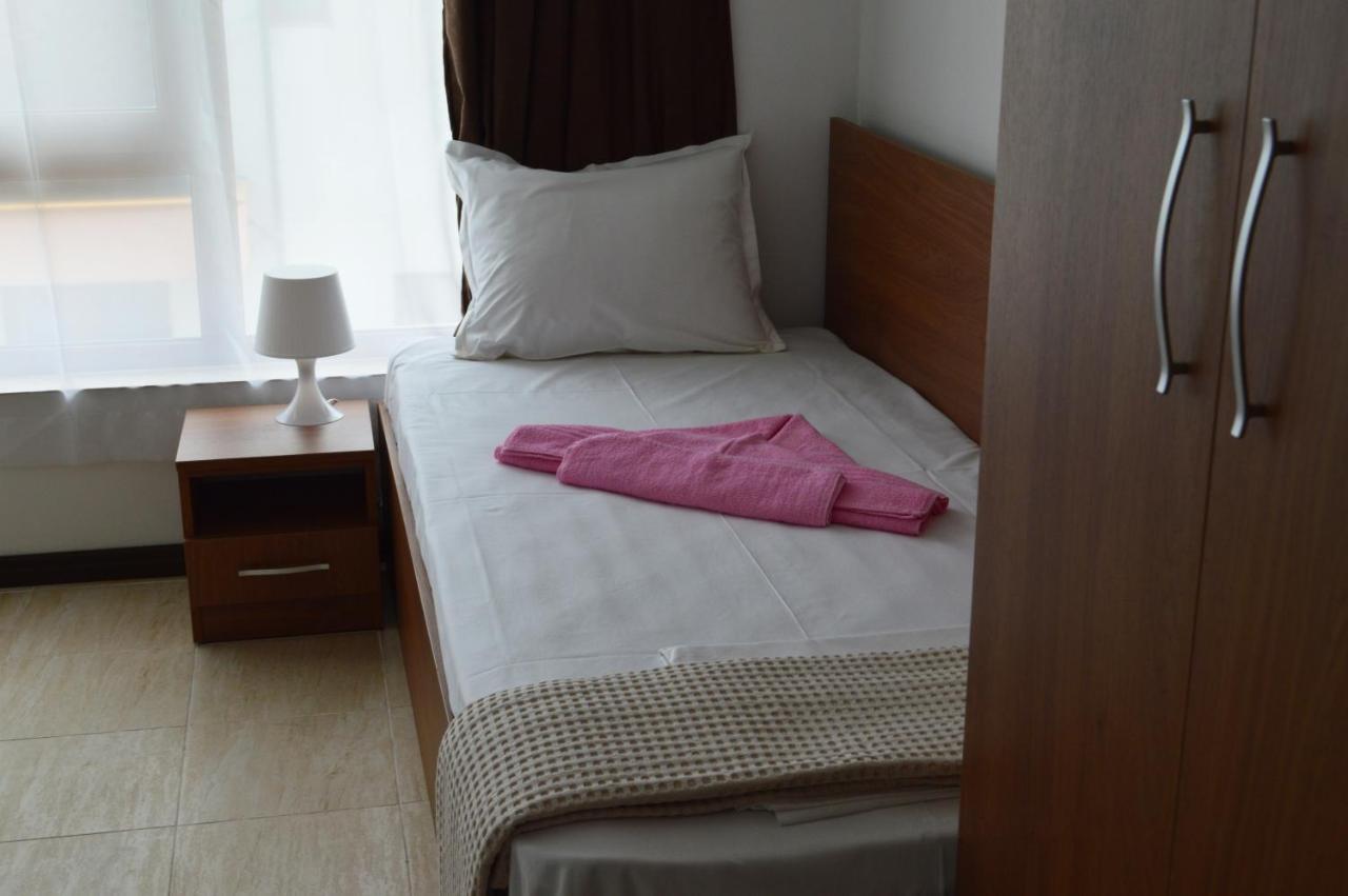 Aquamarine Apartments Sveti Vlas Exteriör bild